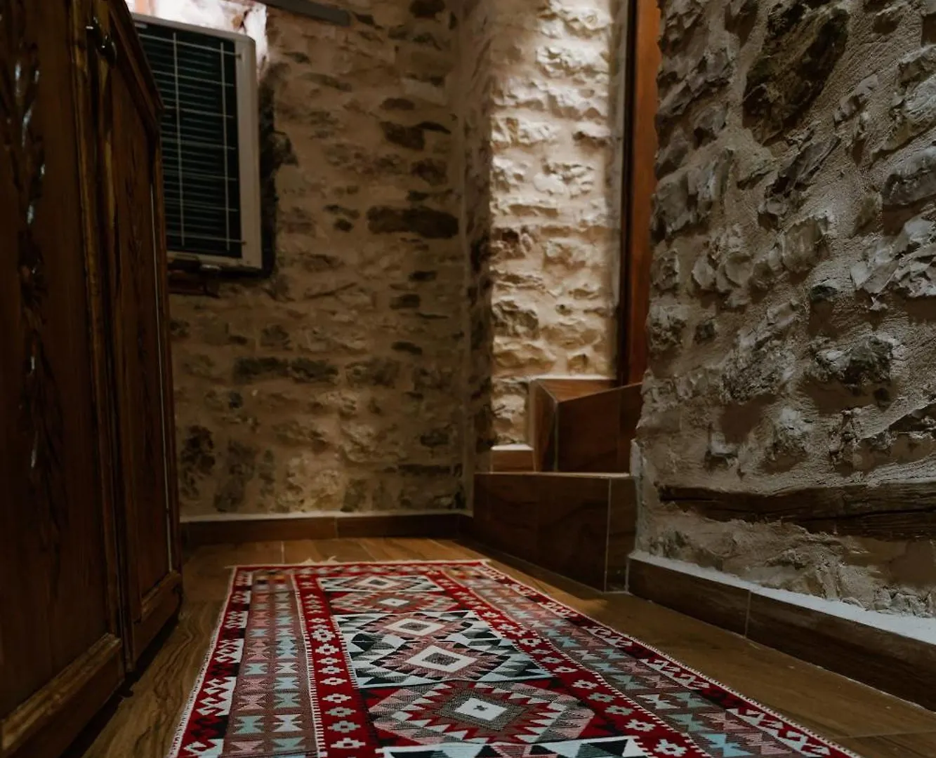 Old Well Bazaar Apartment Gjirokaster
